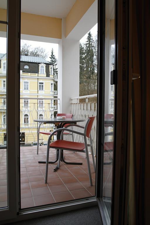 Apartmany Cesky Dvur Mariánské Lázně Zimmer foto